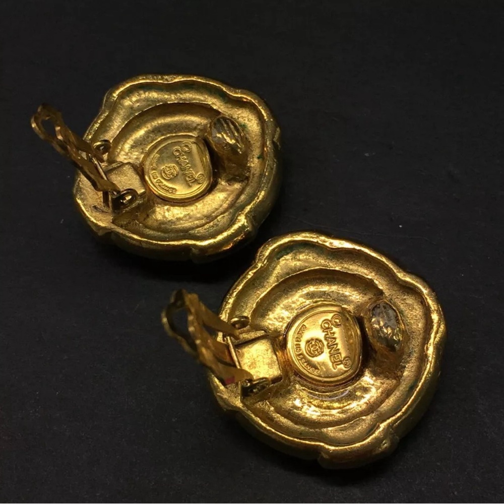 CHANEL CC Logo Gold Tone Earrings - Picture 7 of 8
